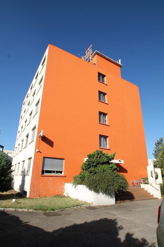 Adonis Lyon Est Hotel Artys Saint-Priest-en-Jarez Dış mekan fotoğraf