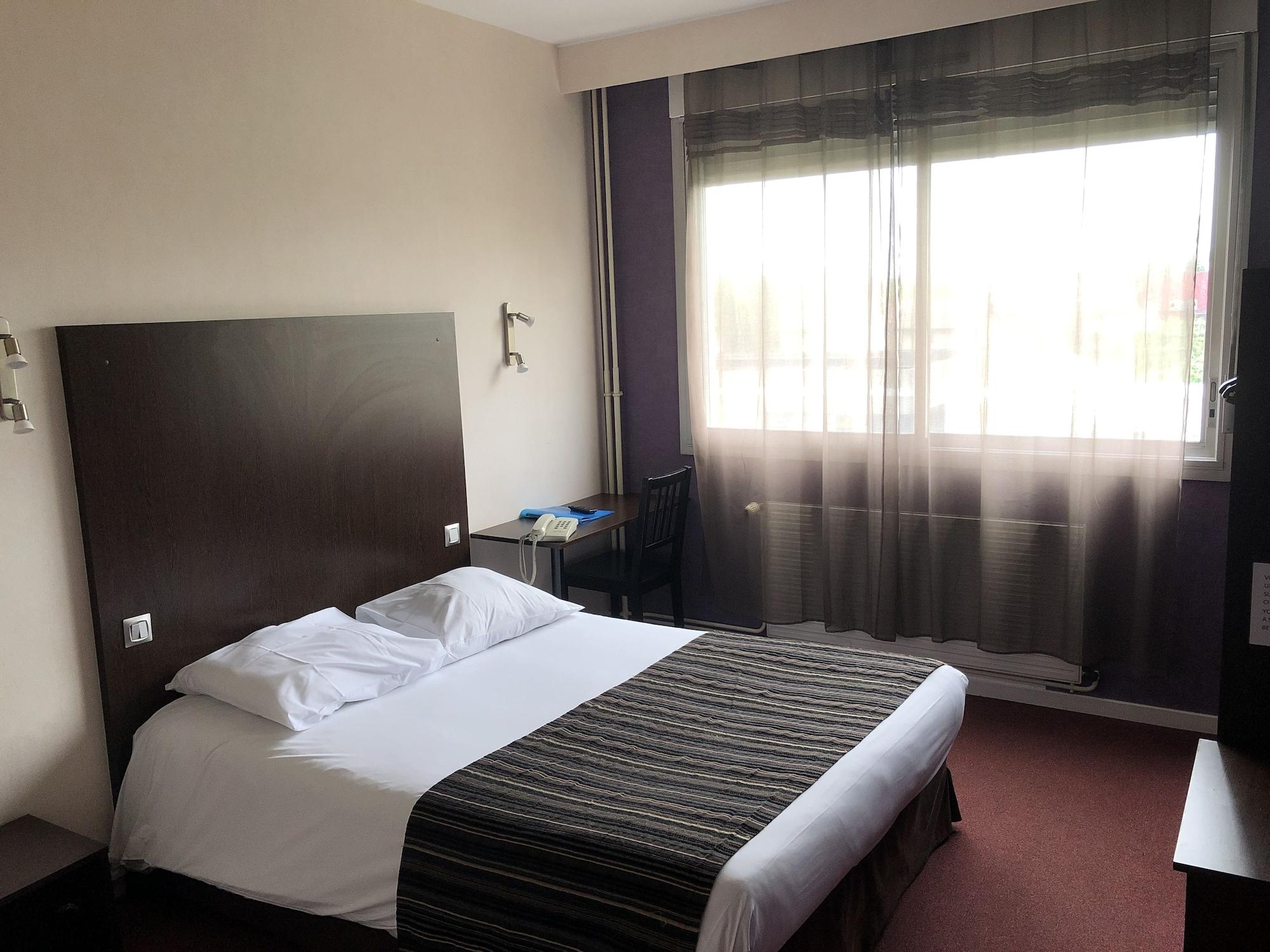 Adonis Lyon Est Hotel Artys Saint-Priest-en-Jarez Dış mekan fotoğraf