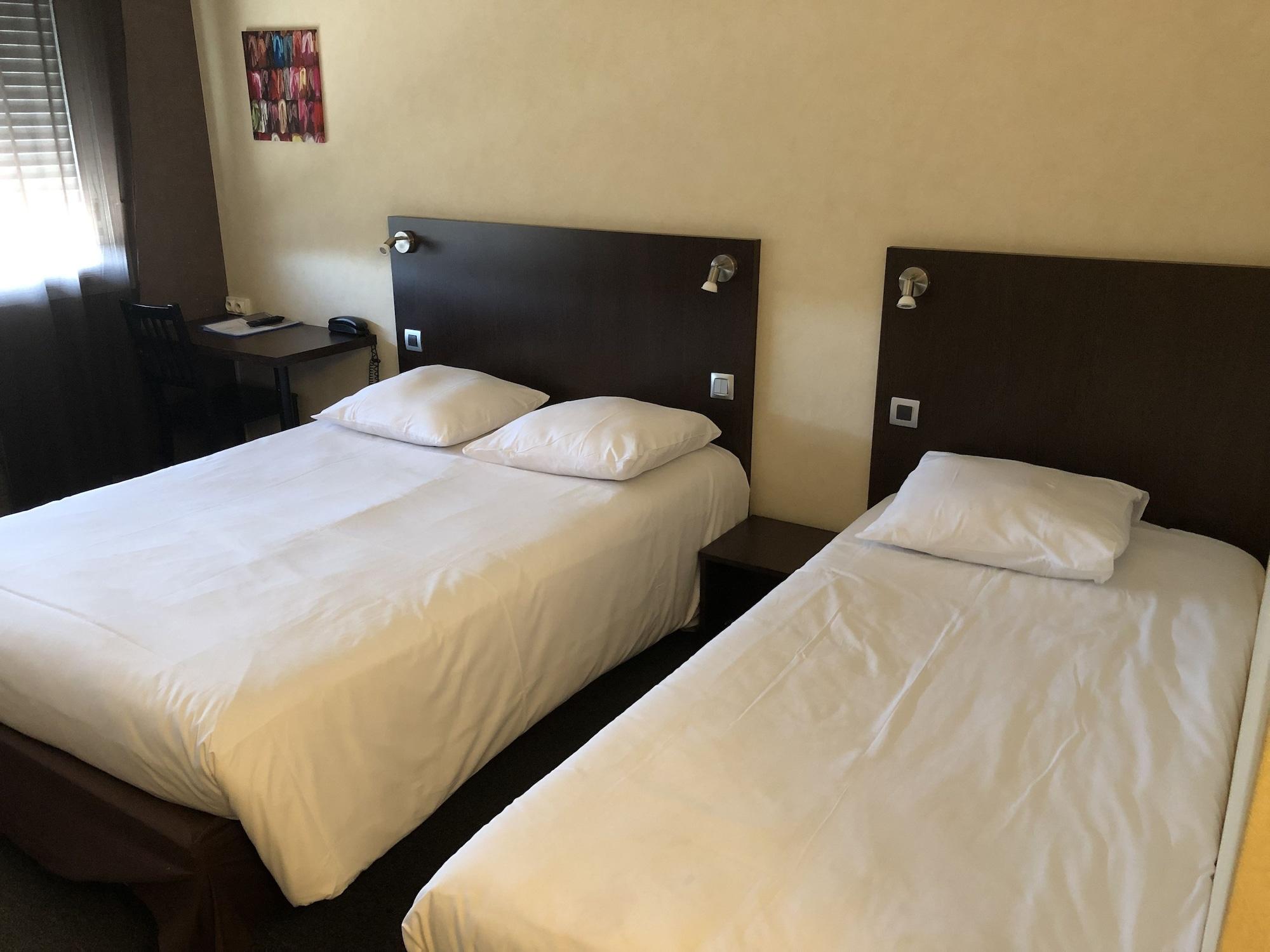 Adonis Lyon Est Hotel Artys Saint-Priest-en-Jarez Dış mekan fotoğraf