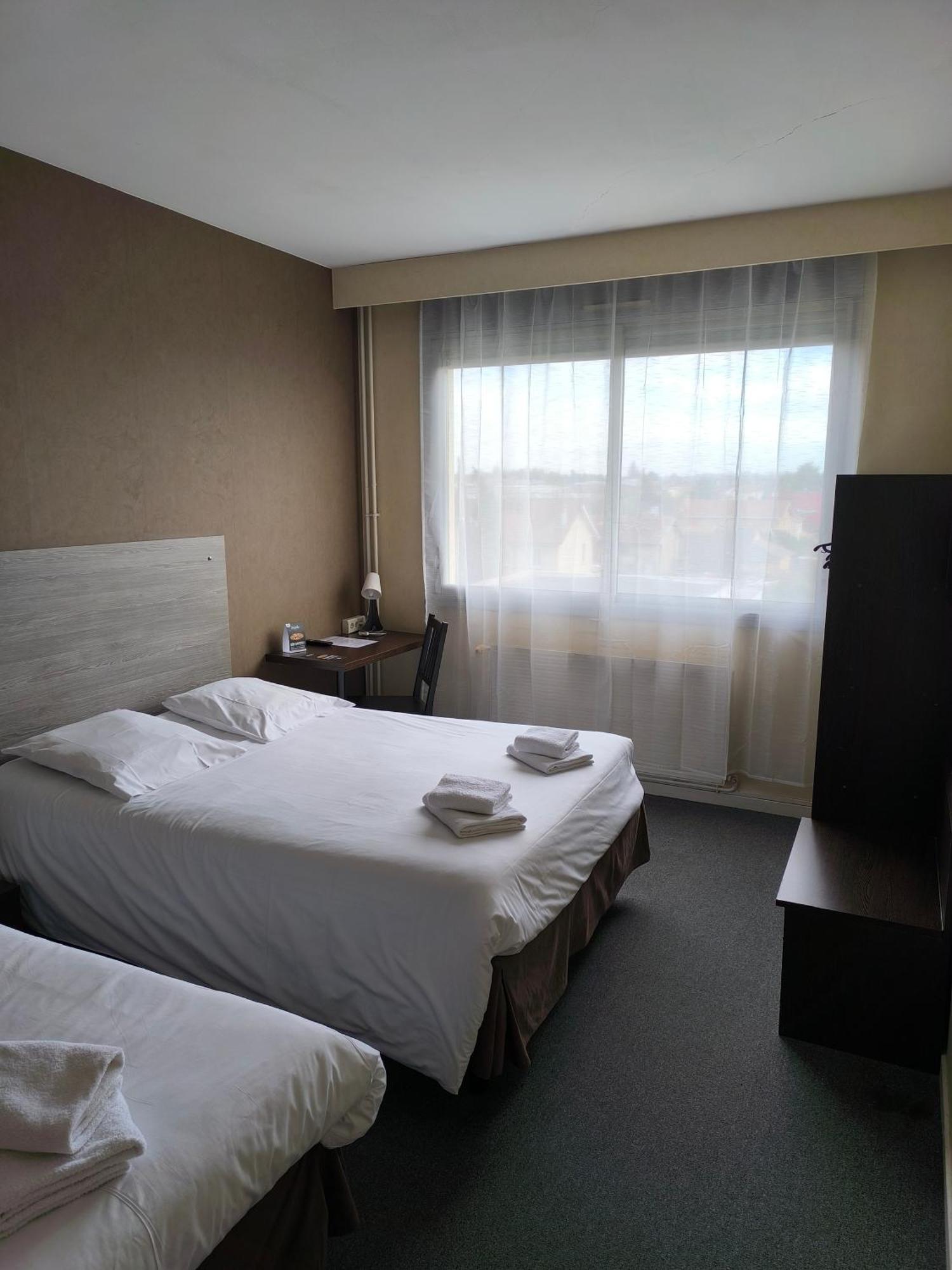 Adonis Lyon Est Hotel Artys Saint-Priest-en-Jarez Dış mekan fotoğraf