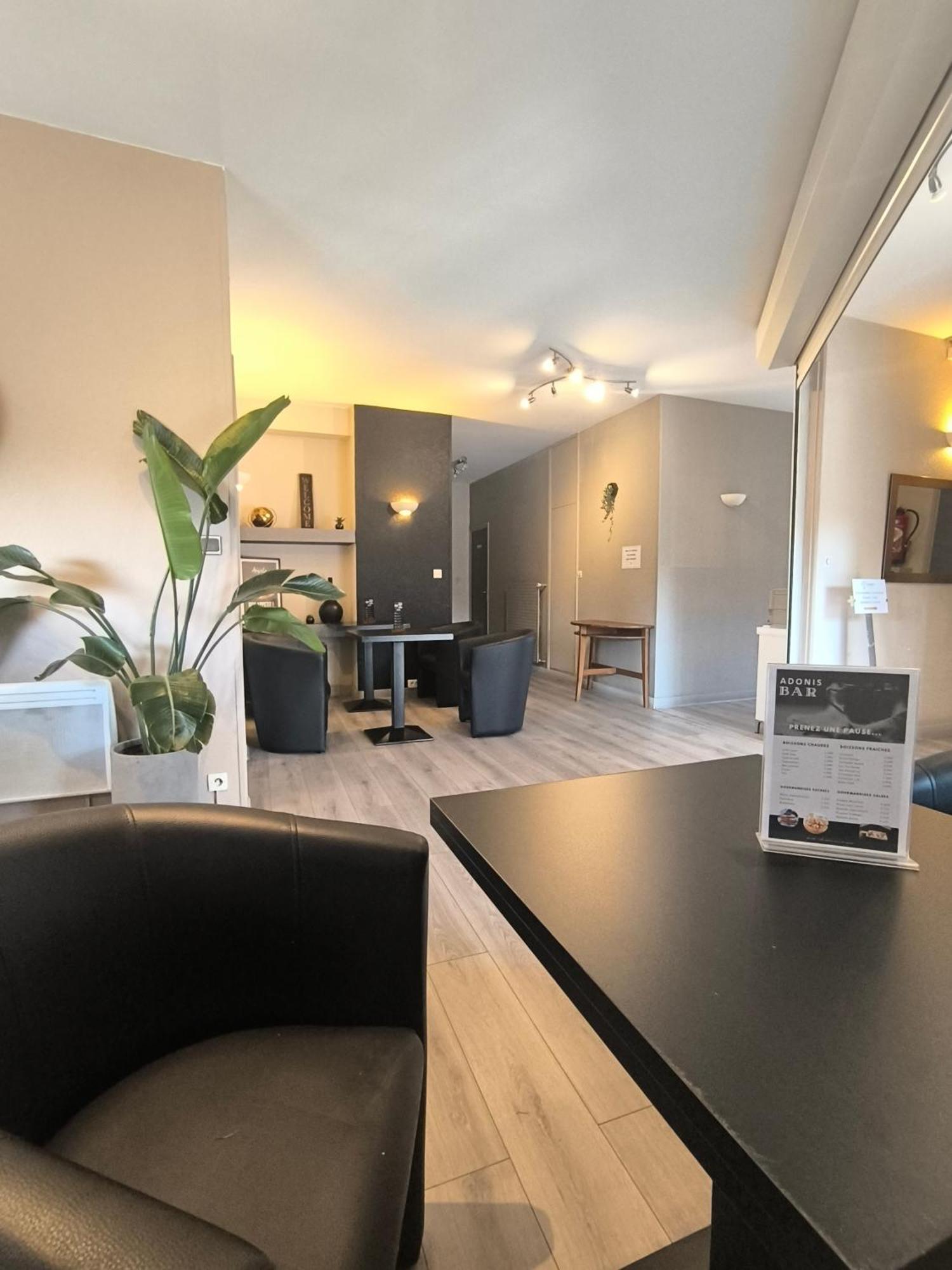 Adonis Lyon Est Hotel Artys Saint-Priest-en-Jarez Dış mekan fotoğraf
