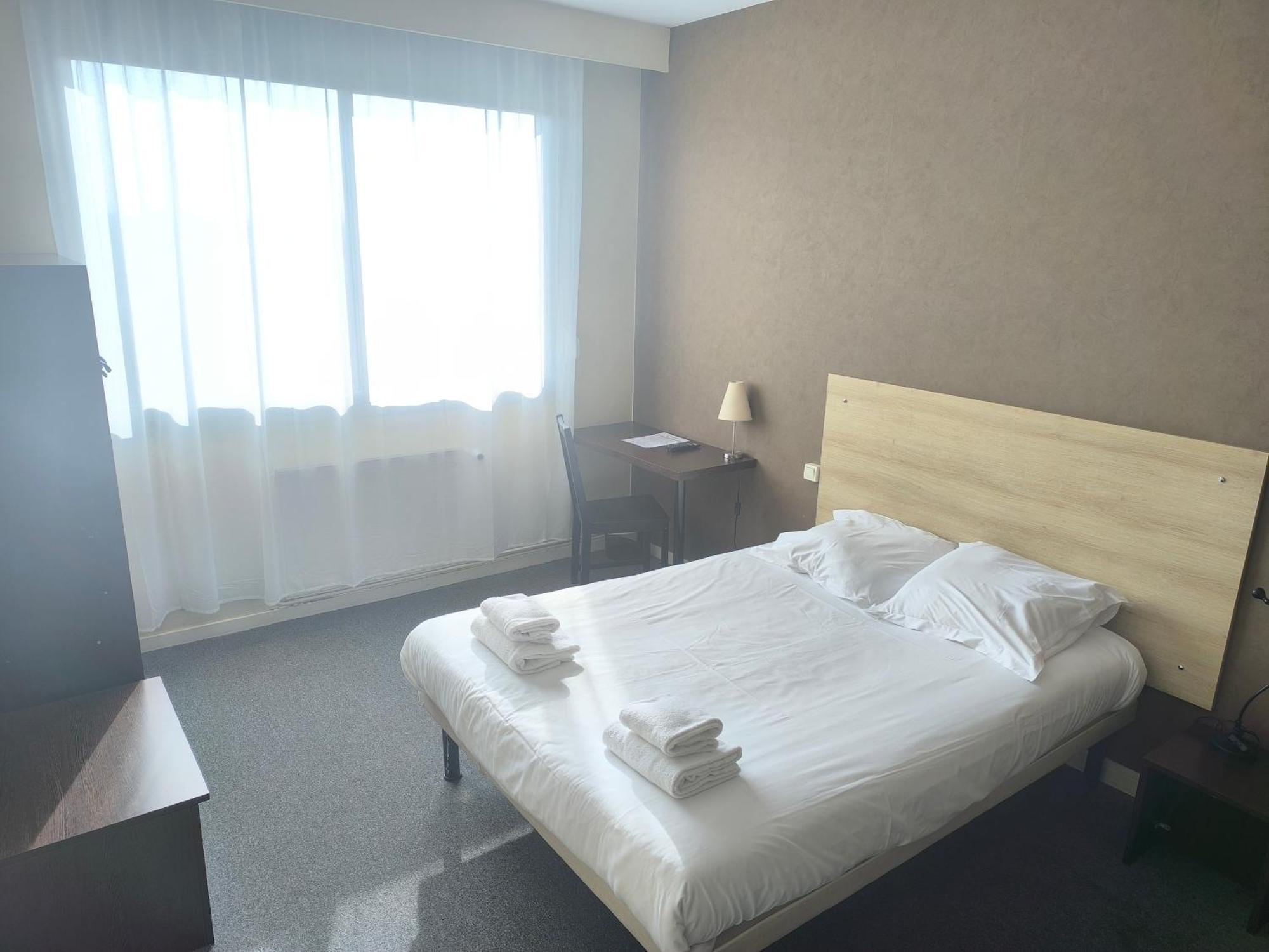 Adonis Lyon Est Hotel Artys Saint-Priest-en-Jarez Dış mekan fotoğraf