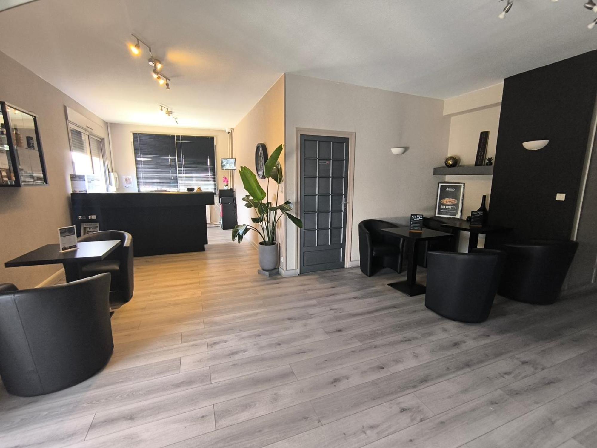 Adonis Lyon Est Hotel Artys Saint-Priest-en-Jarez Dış mekan fotoğraf